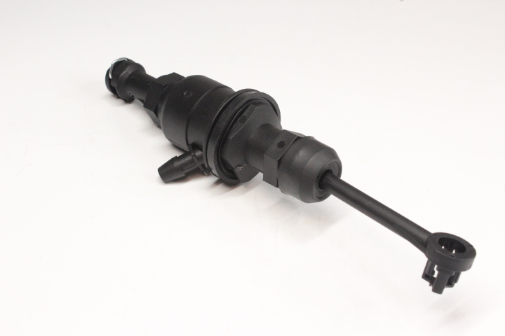 BOMBA DE CLUTCH VERSA 2012-2019